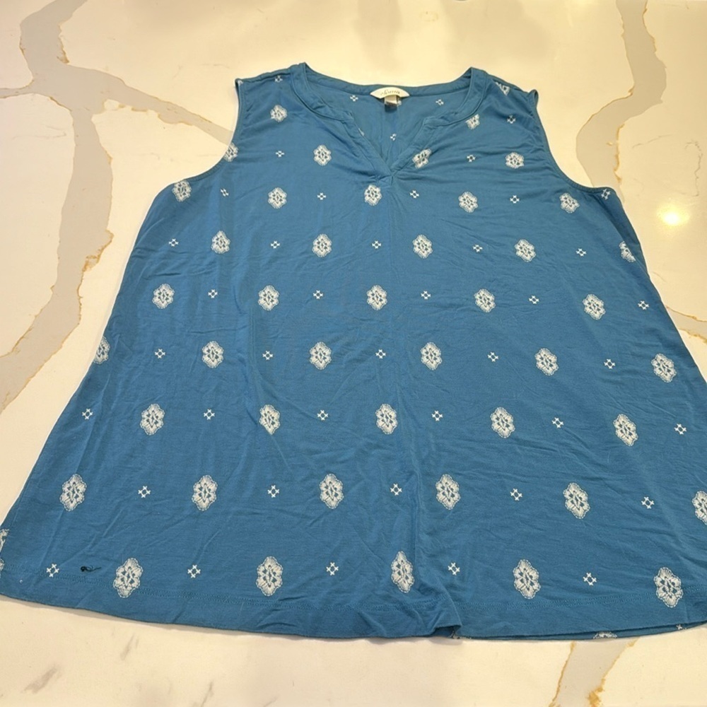 Soma Sleeveless Blue Cotton Blend V-neck sleeveless shirt Size XL